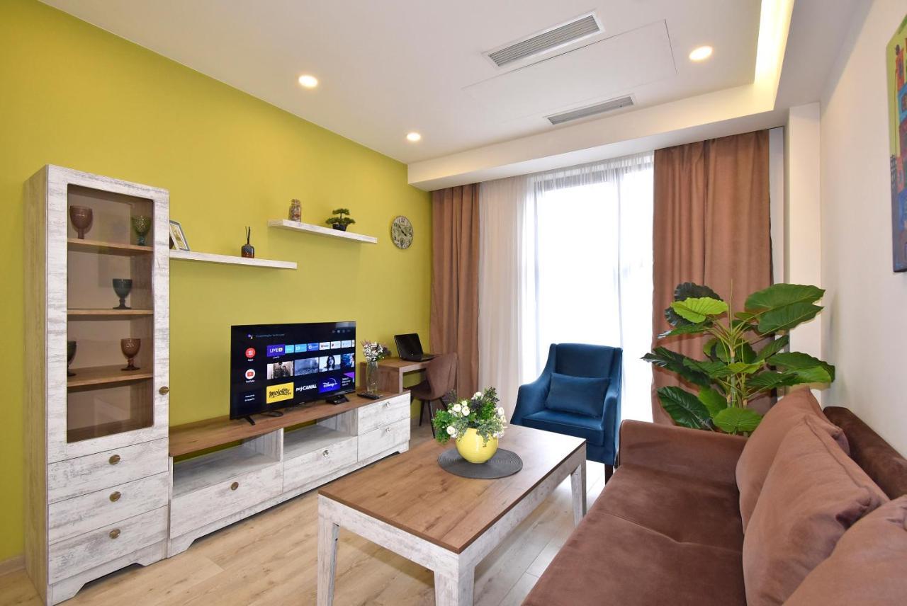 יירבאן Home4You Apartments On Koghbatsi מראה חיצוני תמונה