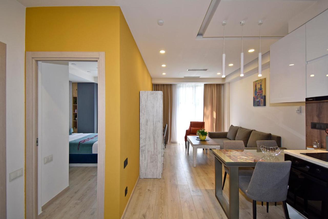 יירבאן Home4You Apartments On Koghbatsi מראה חיצוני תמונה
