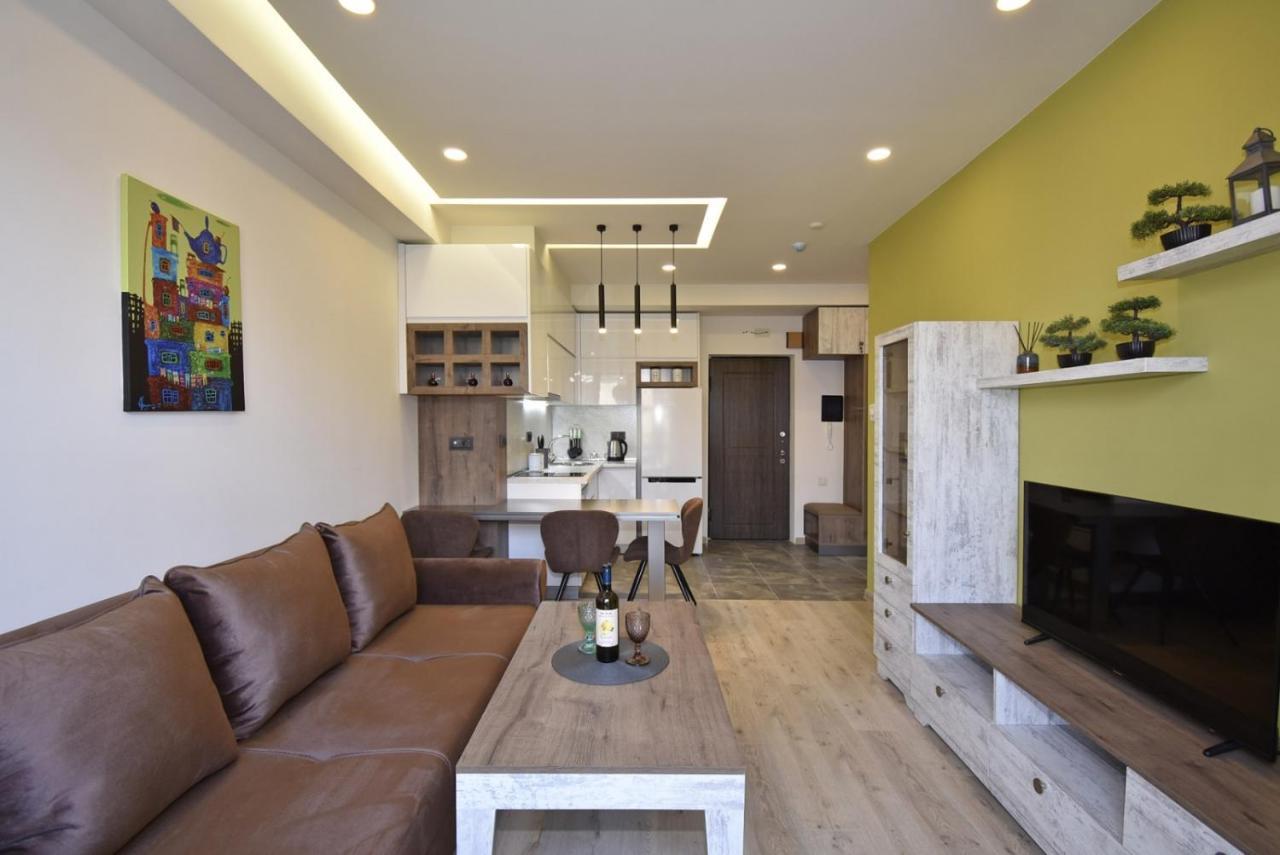 יירבאן Home4You Apartments On Koghbatsi מראה חיצוני תמונה