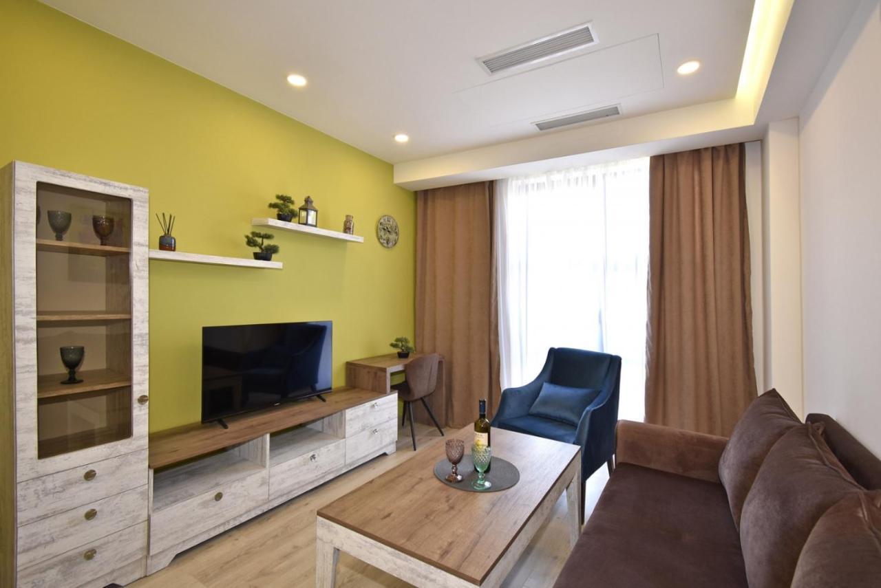 יירבאן Home4You Apartments On Koghbatsi מראה חיצוני תמונה